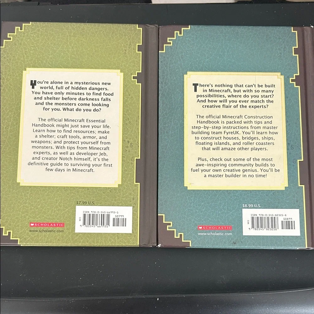 Minecraft Essential and Construction Handbooks - Green and Brown